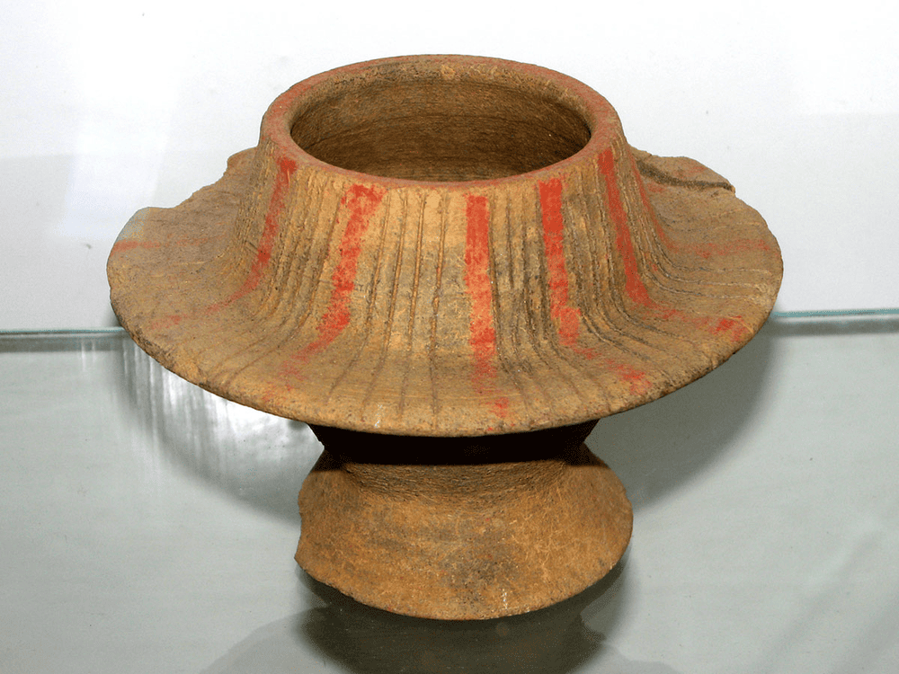 A Sa Huynh lamp on display at the Sa Huynh Culture Museum in Hoi An (Source: Di Sản Hội An)